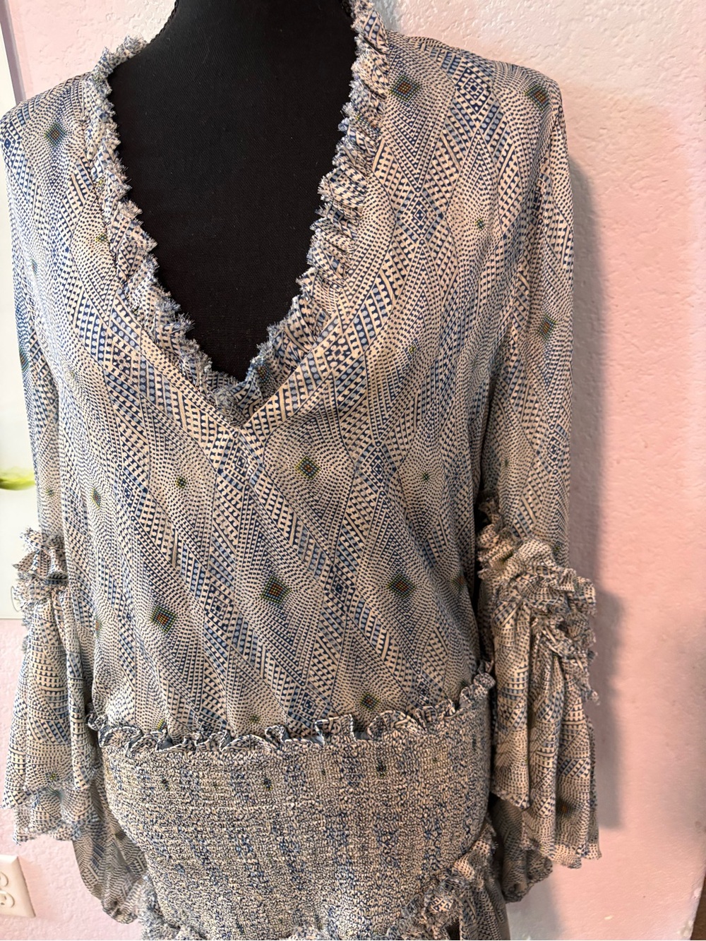 Alexis Leannie ruffle dress size large - Picture 2 of 6